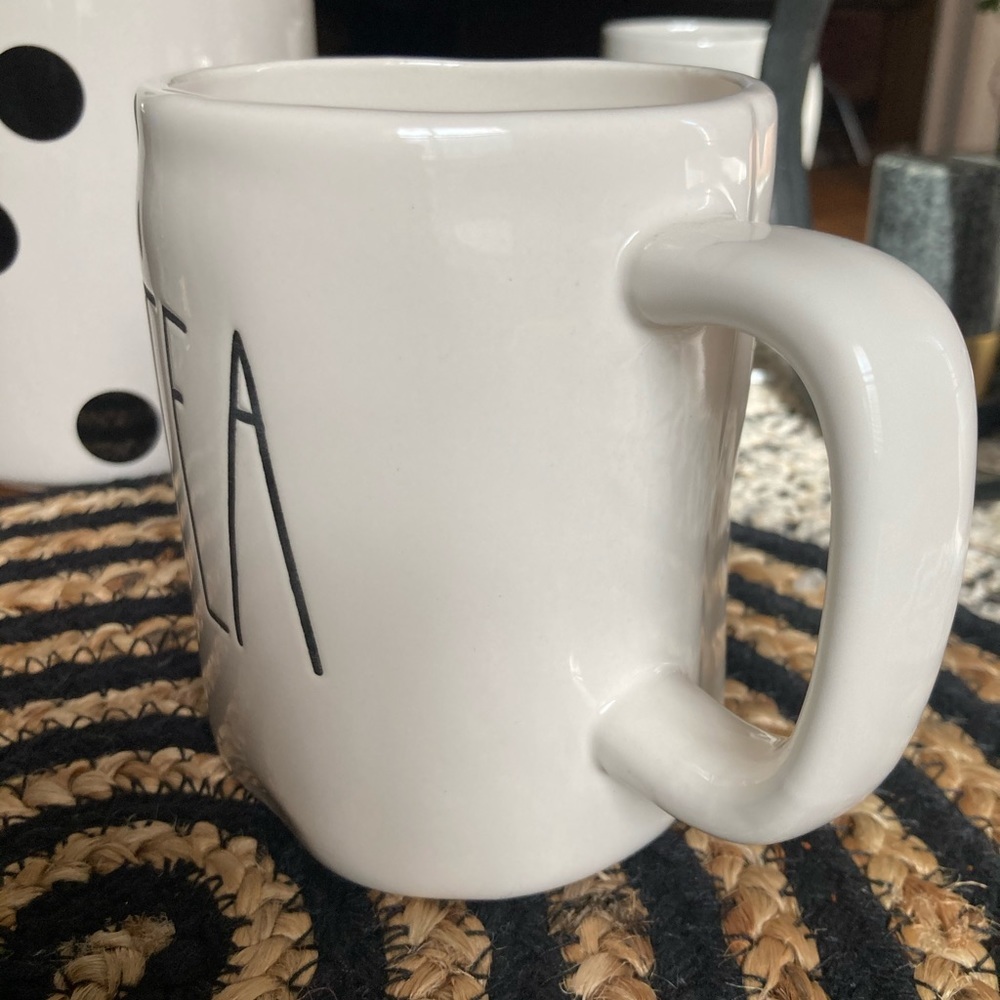 Rae Dunn Tea mug. - Picture 2 of 4